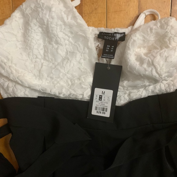 Chic jumpsuit, streetwear society. Black and white, medium size - Picture 2 of 3